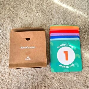 NWOT KiwiCo Milestone Cards
